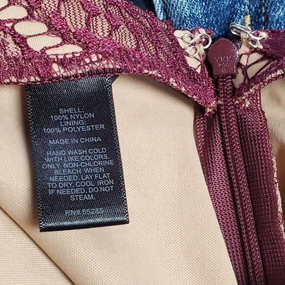 Express Burgundy Red Lace Overlay Skirt Women’s Size 6 Lined Cocktail Party - Picture 5 of 6